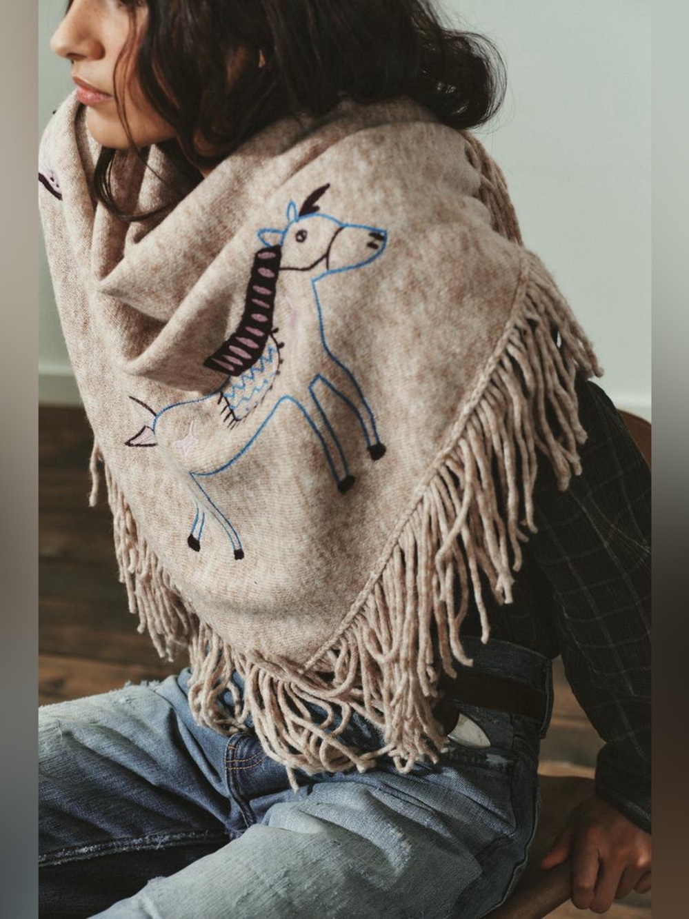 NWT Zara Woman Accessories Bloggers Fav EMBROIDERED FRINGED SHAWL Horse Western - Picture 2 of 14